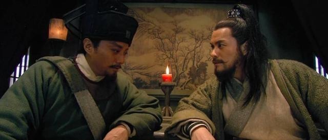 晁盖让刘唐给宋江送了一包金子,这样做是为了害死宋江