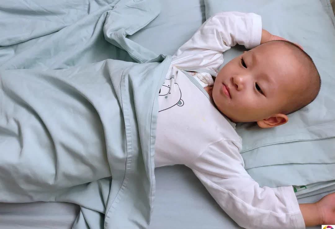 导管|小夫妻生了对龙凤胎,亲朋都来祝贺,谁知没高兴多久老大就出事了