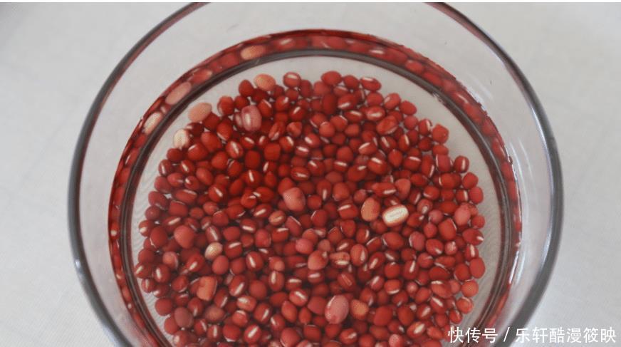 红豆米饭|女人要多吃红豆，教你这样做红豆饭，营养还好吃