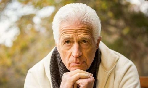 阿尔茨海默病|三个被老人追捧的“好习惯”，却是老年痴呆帮手，占一个也很危险