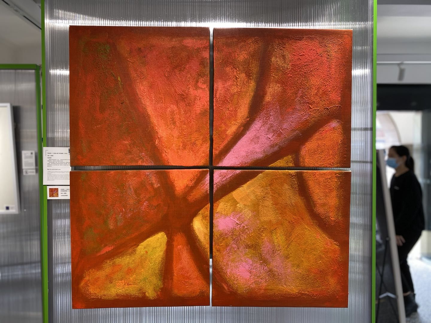 文艺青年打卡武康大楼有了新体验：天上无线，地上有景，城市有爱