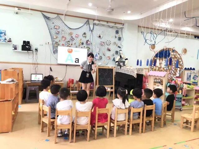 付钦|爸爸姓“付”,给双胞胎起的这对名字,老师上课点名从来不敢叫