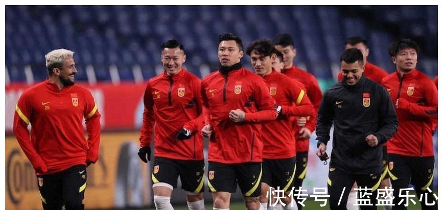 直通|12强赛酝酿大结局日韩伊沙晋级世界杯,国足悲壮出局,越南垫!