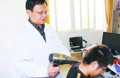 打嗝|一个吹风机顶10个老中医？把头痛、感冒、腹胀通通吹走，太神了