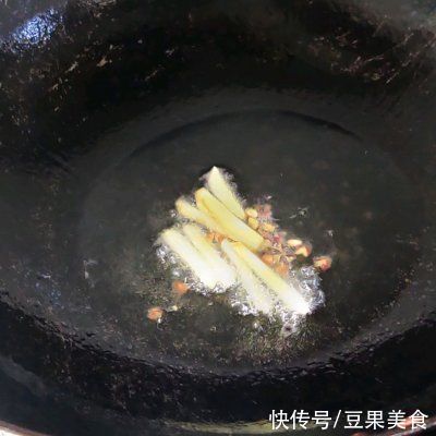 超下饭之蒜苔肉丝