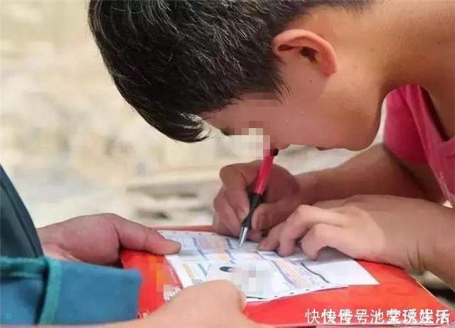 钱眼儿|坑了孩子的不是“穷养”,而是3种“瞎节俭”,很多家长没发现