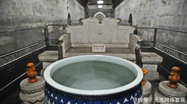 关于郭沫若,我们该报以怎样的态度?