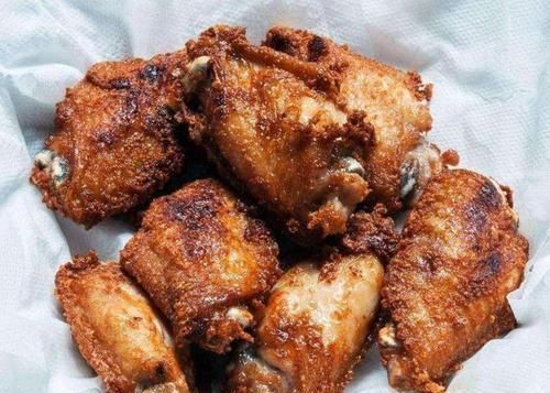 医生|胃癌多是“吃”出来的,医生提醒不想得胃病,三种食物要少吃