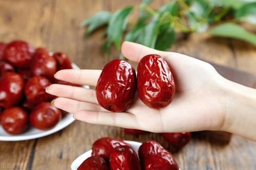 本草纲目|入秋后，这7种水果宜多吃，润肺滋阴，帮助你顺利安康度过秋天