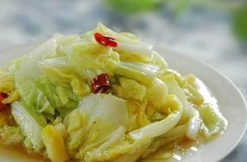 帮子|炒白菜,千万别切好就下锅牢记3点,鲜嫩脆爽又入味,还不出水