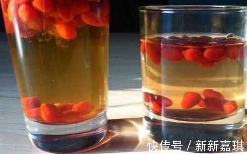 枸杞泡水|枸杞泡水喝时,一定不要犯此些错误,多数人不清楚,喝了相当白喝