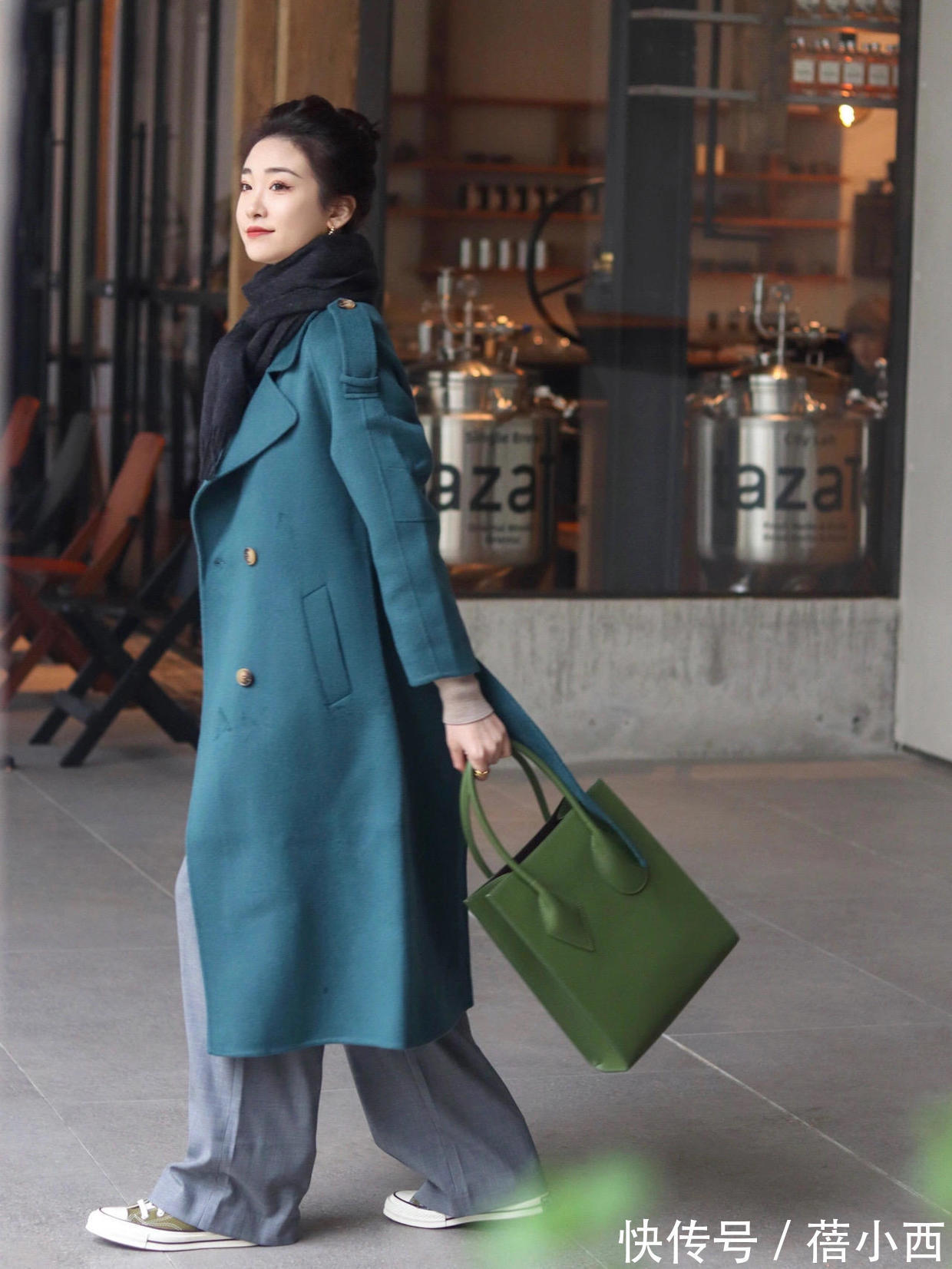 博主|奔三奔四的女人穿什么大衣更优雅?用这6件大衣打造气质,真高级