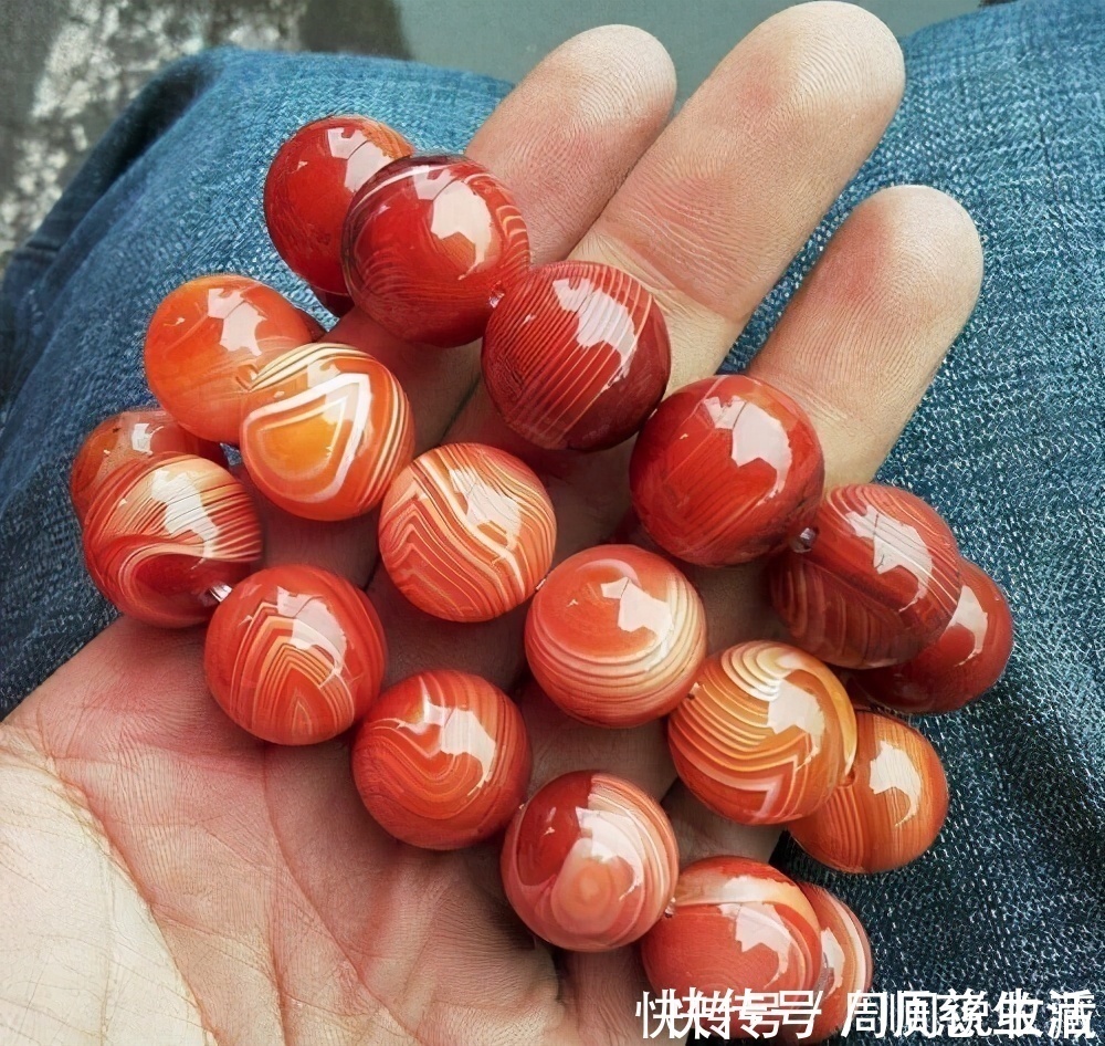 缠丝!别一听见玛瑙就感觉是廉价之物,玛瑙在古珠文化里的地位