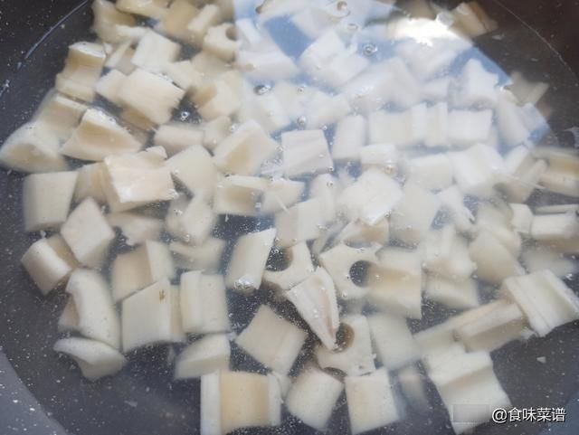 藕丁|三伏天吃莲藕，教你3种不同的做法，开胃爽口入味，上桌瞬间光盘