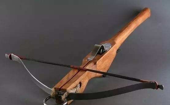 冷兵器|弩是冷兵器时代的王者，为何传入欧洲后，外国人却说它是魔鬼？