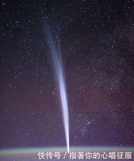 天文冷知识:彗星是什么?你知道它是由什么
