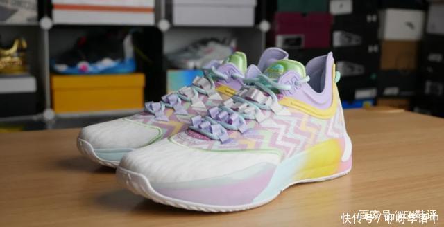 小体重打球该买什么鞋看完这期节目你全都知道了!