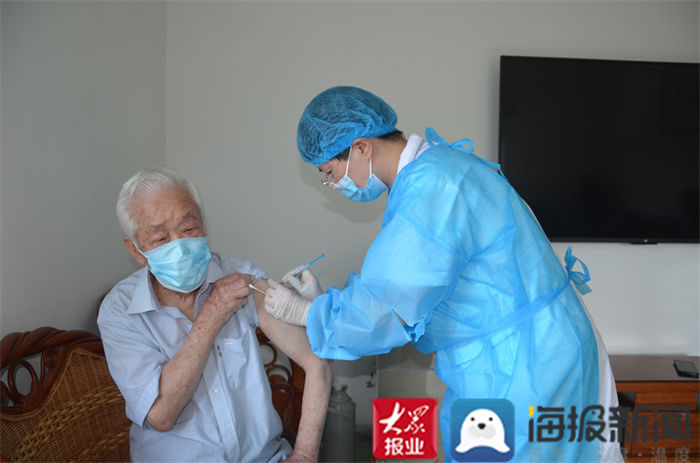 泰安市泰山区人民医院|泰安市泰山区人民医院深入区委家属院为高龄离退休老干部进行新冠疫苗接种前健康评估