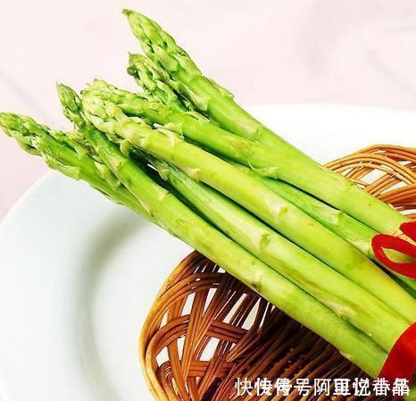 好處|會(huì)吃的人更長(zhǎng)壽，冬天多吃3種食物，滋補(bǔ)身體，好處多多