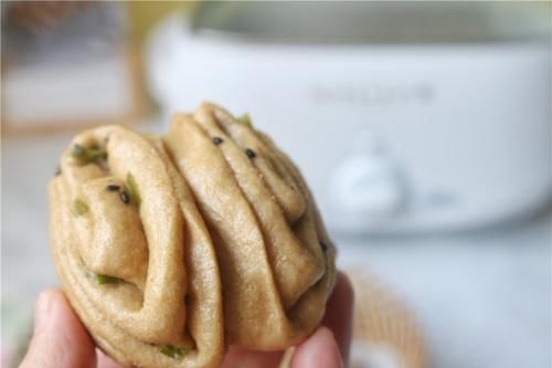  花卷|掌握花卷层次分明的秘诀，葱香四溢松软好吃，新手也能成功