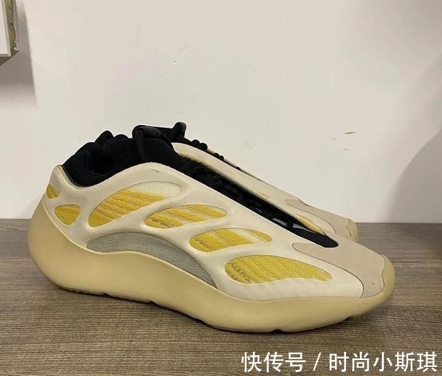 鞋友们 YEEZY十一月清单公布，500黑武士究竟会如何发售？