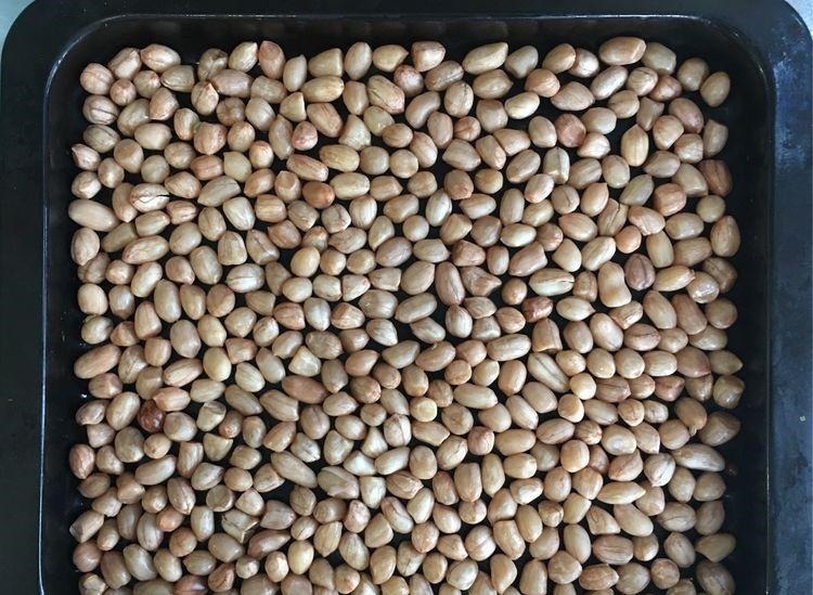 五香花生米不用锅炒，用这个方法做出来的花生米，下酒菜杠杠的