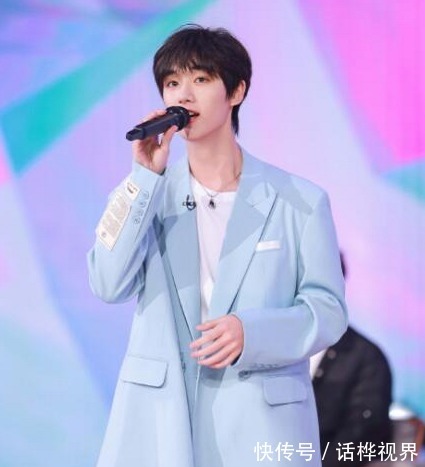 负面新闻|丁程鑫没主持人证,李维嘉代言品牌翻车,快乐家族该如何应对?