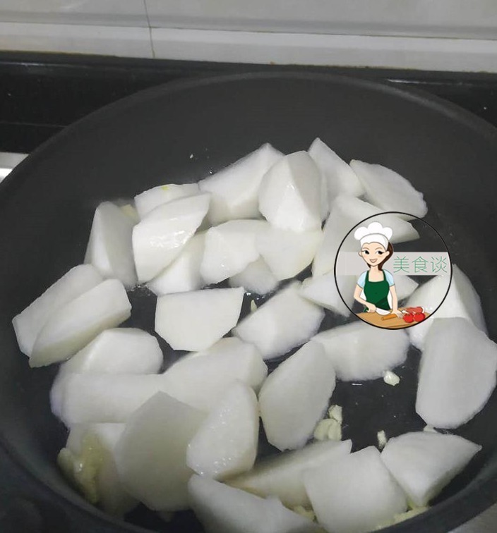 冬天|此菜几毛一斤,虽然不起眼,但维生素C比梨高10倍,滋补赛人参