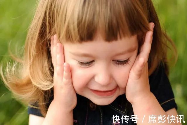 教育方式|孩子退缩软弱没自信,大多是教育出来的,学好五点轻松养出自信娃