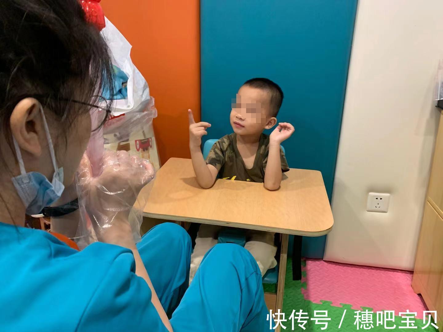 语言|央视发声“语言发育迟缓”:不要让家长的无知,贻误孩子终生