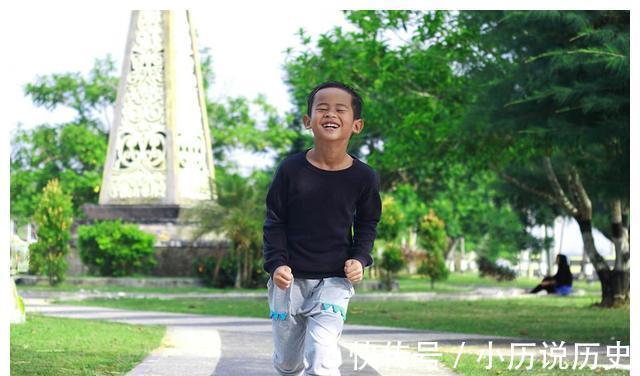 长高|童星荣梓杉预测成年身高174,但却长到182,这4点其实非常