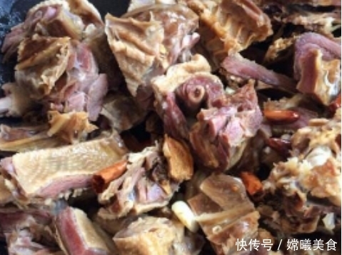 老人用了几十年的鸭子做法,超级美味,吃了还想吃,要学会啊