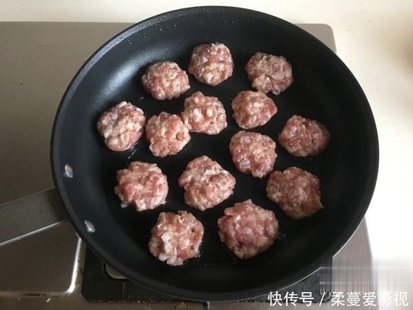 爱吃豆腐，这一个新招，你可得记住，简单又好吃，怎么吃都不腻