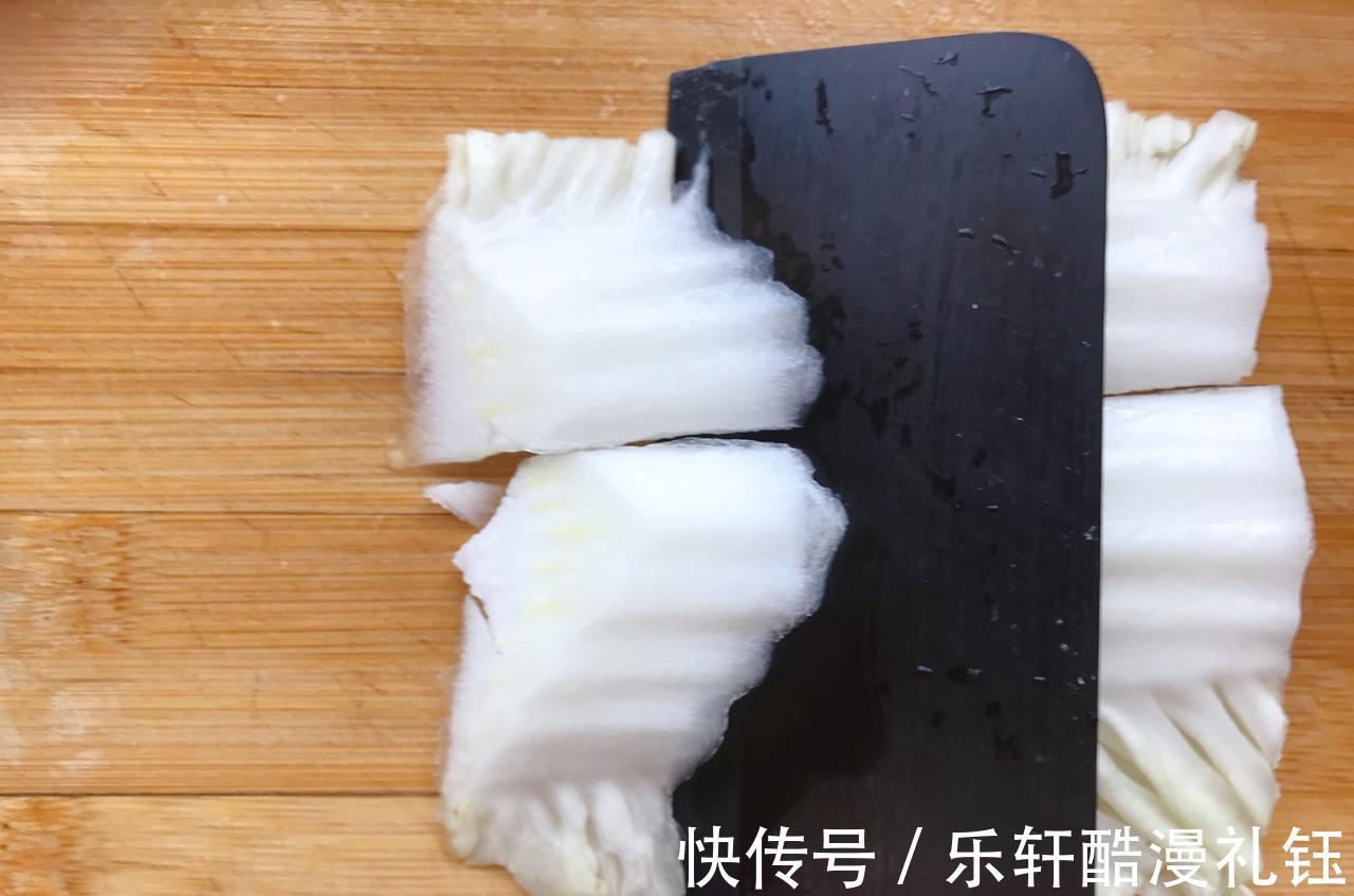 菜梗|7毛一斤的“高钙菜”,简单一炒,味道好营养足,秋季多给家人吃