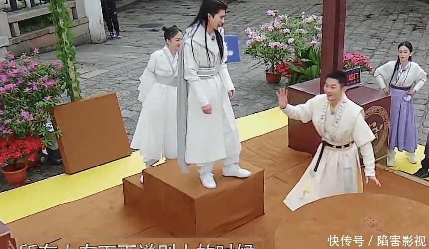 孟佳|跑男:蔡徐坤表演社会摇,沙溢摔倒在地,这期节目的道理好硬核