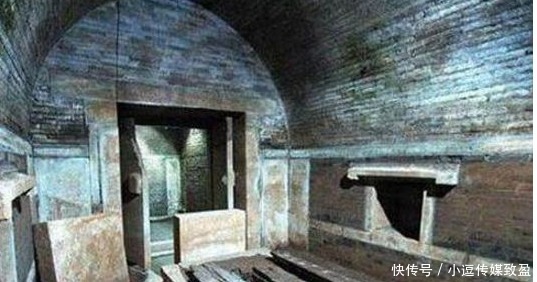 心酸|李莲英建造坟墓用数万个鸡蛋,背后藏了太监无穷的心酸