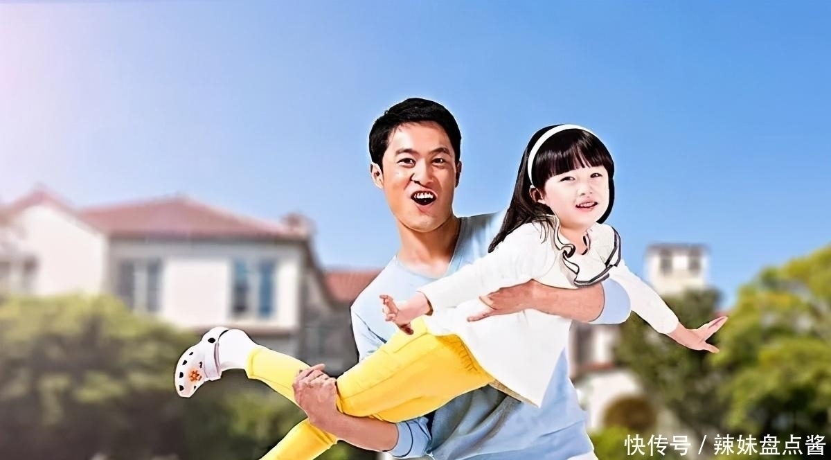 宝爸|实锤了!爸爸带娃果然不靠谱,路遇大雨,父女上演“窒息”的父爱