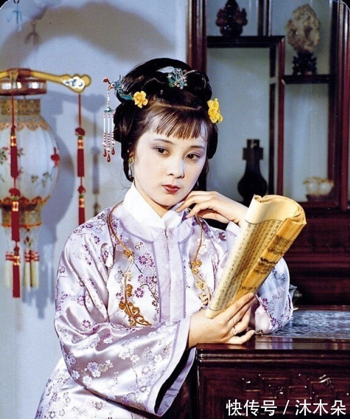 宁国府|惜春不是贾敬的女儿，也不是贾政的女儿，她的父亲就藏在宁国府