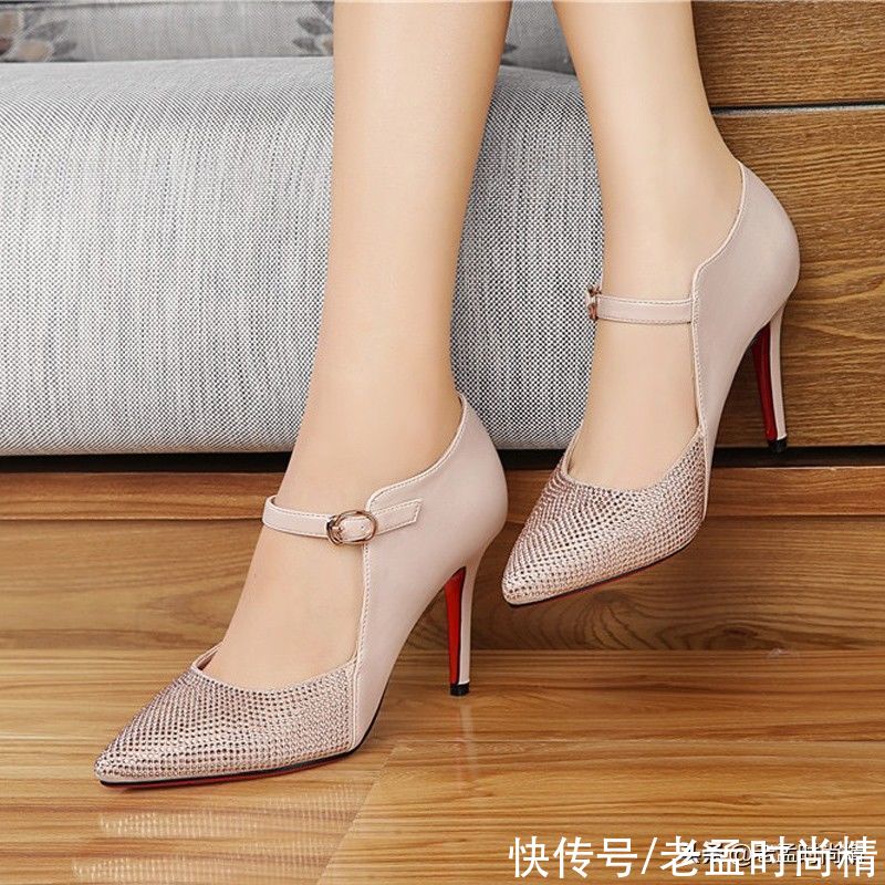 尖头|三四十岁的女人鞋子别穿太俗气，瞧5月上新的高跟鞋，高雅又减龄