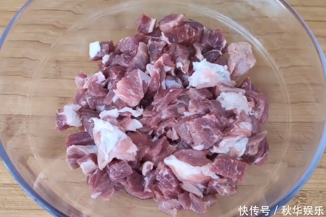 想吃羊肉串教你在家做,健康无油烟,咬一口滋滋冒油,太解馋了