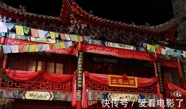 王员外!才女出上联天子出头为我夫,秀才脱口而出对下联,牵手成功!