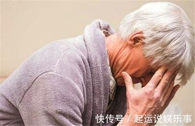 脑供血不足|脑供血不足的人，4种食物再馋也尽量少吃，以免脑梗，早知早好