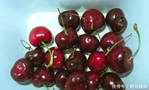 老师发的照片当中有车厘子,孩子却说只吃到了苹果,家长不淡定了