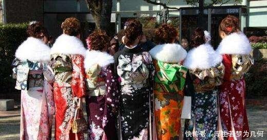 宽腰带|日本女性腰后背的包包到底有什么用!