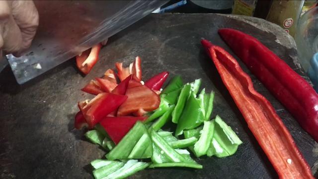 啤酒鸭的新吃法,食材简单做法简单,新手也能做,上桌瞬间被扫光