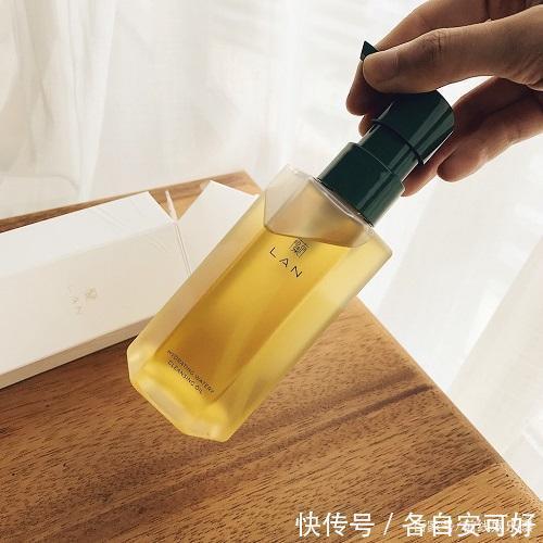 手臂|OMG!这个LAN兰天然水感卸妆油我锁了!简直太香了~