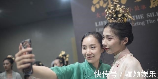 中国古代服饰研究#因为爱好,私人定制设计师改作汉服,用高标准来实现自己心中的美