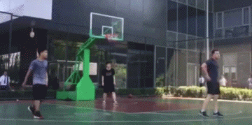 |搞笑GIF:在驾校这样练车 我就不信你练不好