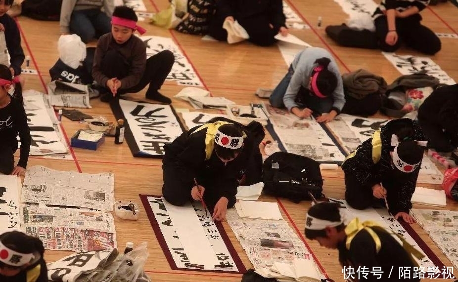 韩国|韩国人:大檐帽,是韩国传统服饰,中国抄袭。明朝汉服分分钟打脸