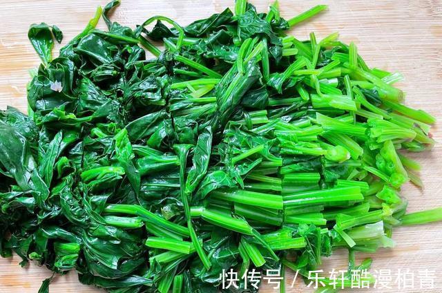益处|它营养丰富，被誉为“营养模范生”，秋季最为鲜嫩，常吃益处多多